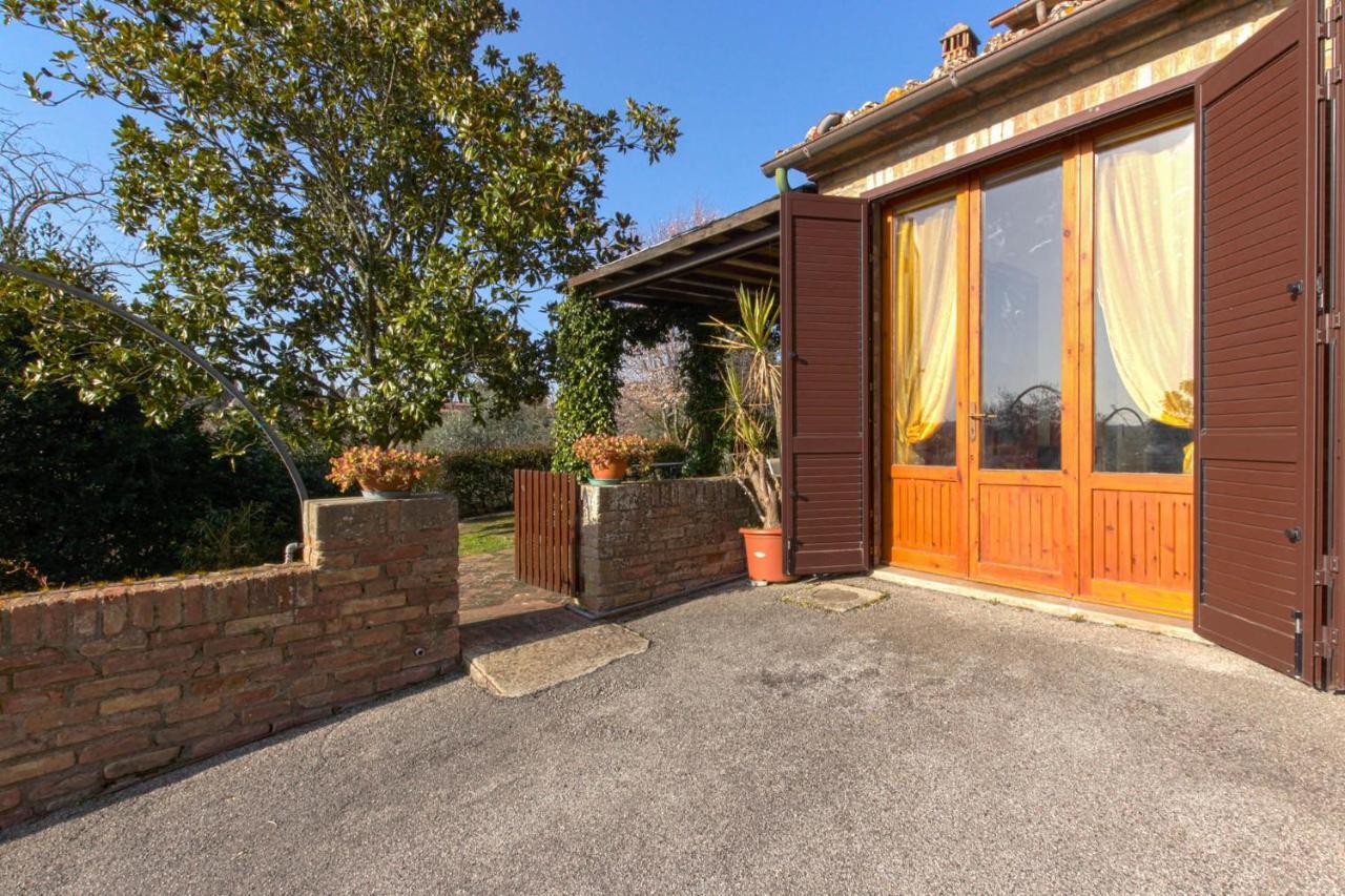 Il Giardino Del Giuggiolo Apartment Сиена Екстериор снимка
