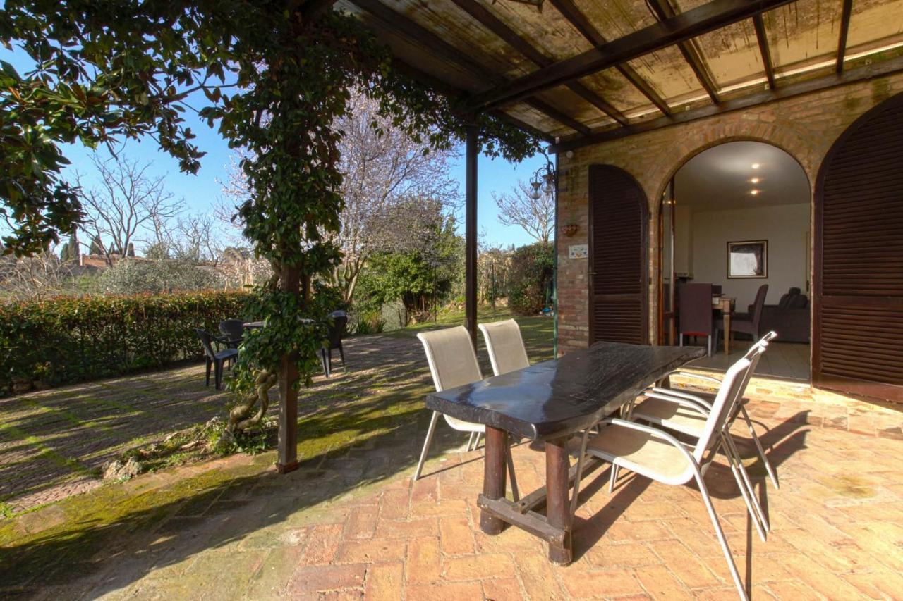 Il Giardino Del Giuggiolo Apartment Сиена Екстериор снимка